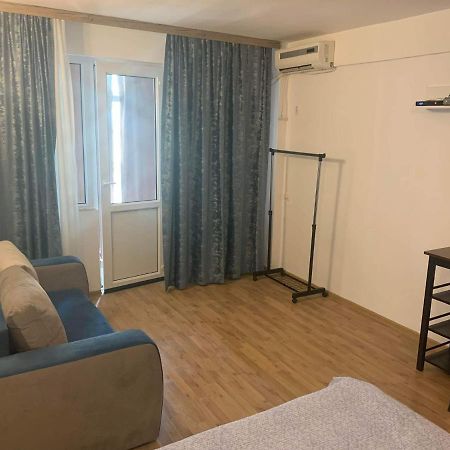 Studio Edara Apartment เอโฟริเอนอร์ด ภายนอก รูปภาพ